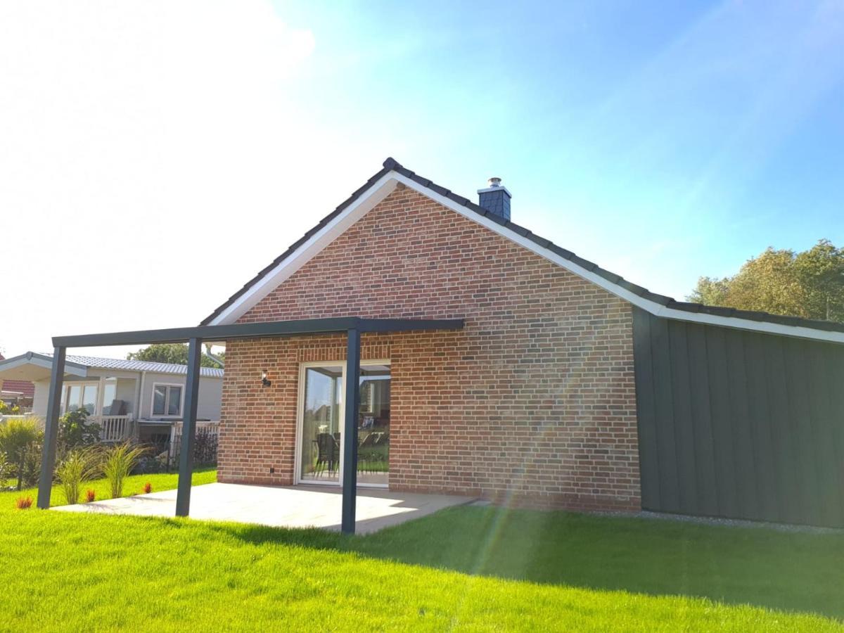 Haus Kuestenbrise - Urlaub Mit Hund An Der Kueste Mit Eigenen Garten, Sauna Und Gemuetlichen Kaminfeuer Schweiburg Exterior foto