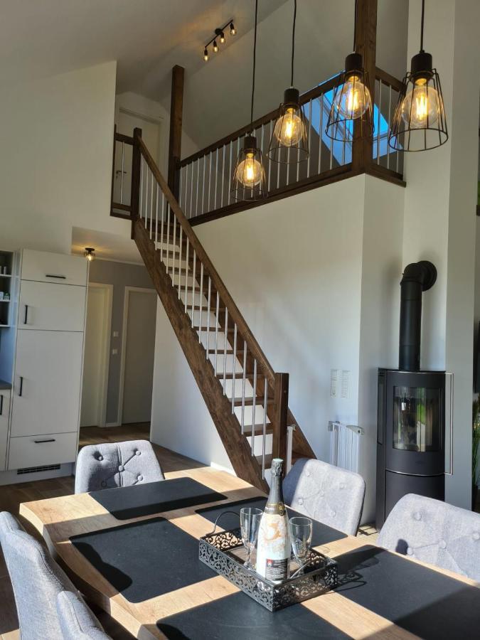 Haus Kuestenbrise - Urlaub Mit Hund An Der Kueste Mit Eigenen Garten, Sauna Und Gemuetlichen Kaminfeuer Schweiburg Exterior foto